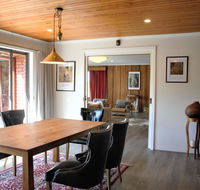The Hobart Entrance - Palm Beach Accommodation
