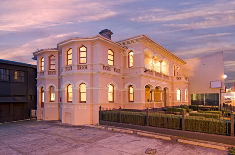 Roxburgh House Apartments - Palm Beach Accommodation 10