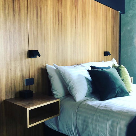 Moss Hotel - Palm Beach Accommodation 19