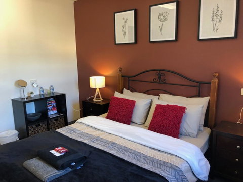 The Nook Backpackers - Palm Beach Accommodation 26