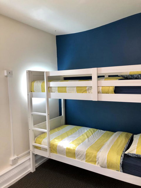 The Nook Backpackers - Palm Beach Accommodation 12