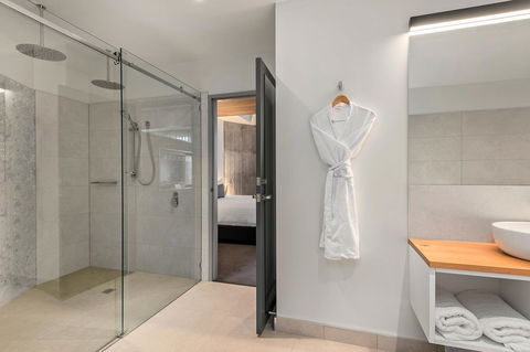 Peppers Silo - Palm Beach Accommodation 7