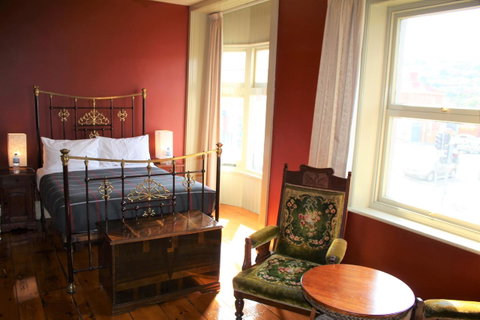 The Tasmanian Inn - Palm Beach Accommodation 14