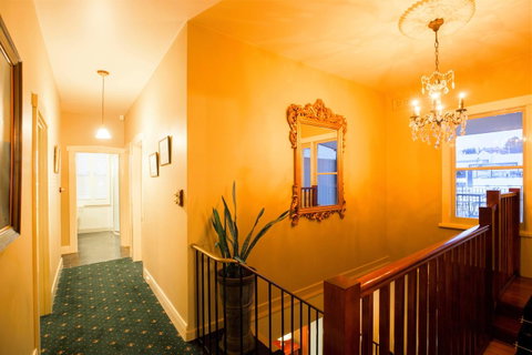 The Tasmanian Inn - Palm Beach Accommodation 43