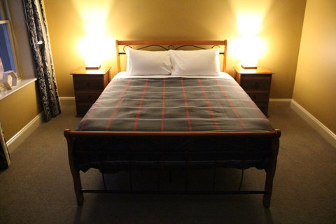 The Tasmanian Inn - Palm Beach Accommodation 9