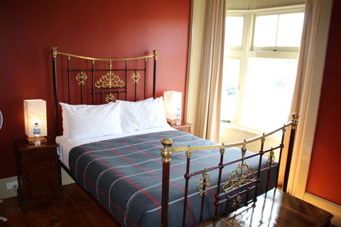 The Tasmanian Inn - Palm Beach Accommodation 21