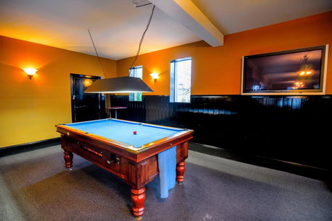 The Tasmanian Inn - Palm Beach Accommodation 37