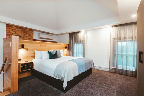 Maylands Lodge - Palm Beach Accommodation 2