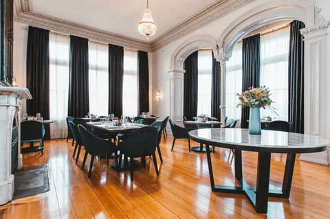 Maylands Lodge - Palm Beach Accommodation 8