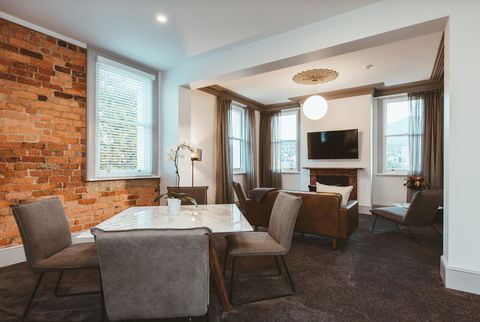 Maylands Lodge - Palm Beach Accommodation 11