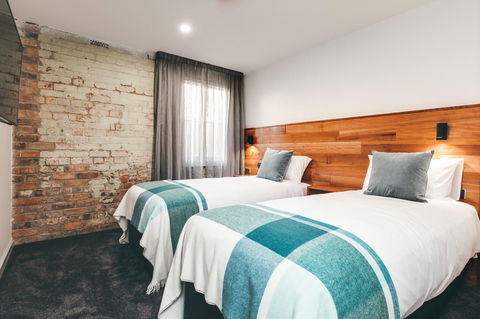 Maylands Lodge - Palm Beach Accommodation 27