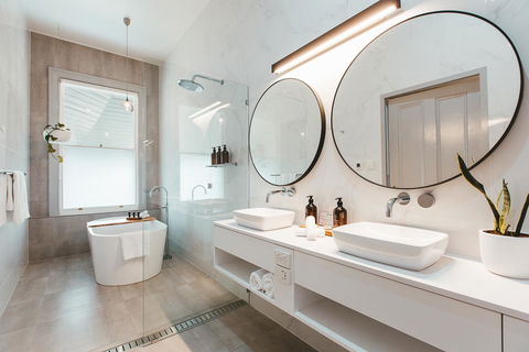 Maylands Lodge - Palm Beach Accommodation 5