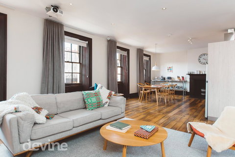 Devine Stays - Westside Apartment On Elizabeth - Palm Beach Accommodation 9