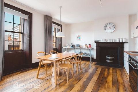 Devine Stays - Westside Apartment On Elizabeth - Palm Beach Accommodation 1