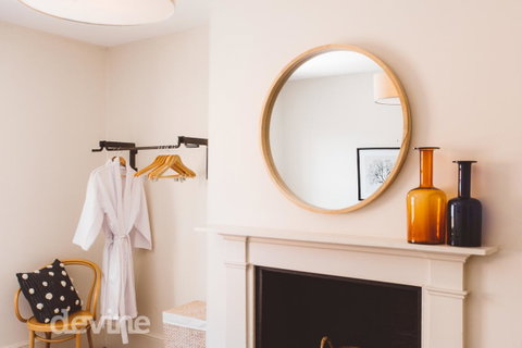 Devine Stays - Westside Apartment On Elizabeth - Palm Beach Accommodation 6