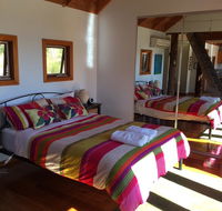 The Tree House - Palm Beach Accommodation