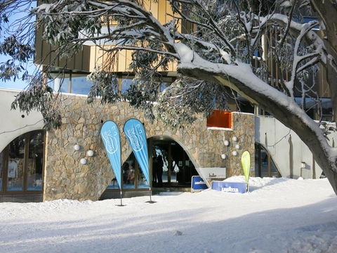 Buller Central Hotel - Palm Beach Accommodation 8