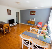 Flora Hill Creek Views - Palm Beach Accommodation