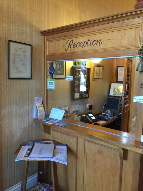 Campbell St Lodge - Palm Beach Accommodation 4