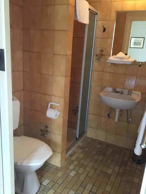 Campbell St Lodge - Palm Beach Accommodation 18
