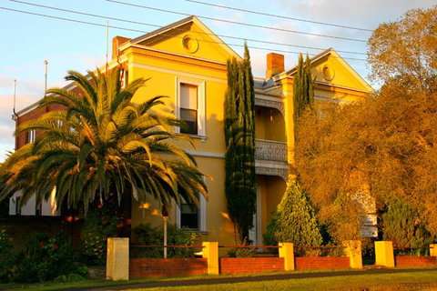 Campbell St Lodge - Palm Beach Accommodation 0