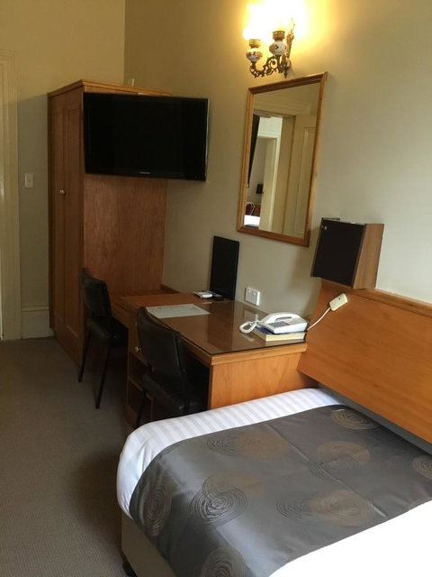 Campbell St Lodge - Palm Beach Accommodation 25