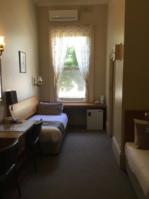 Campbell St Lodge - Palm Beach Accommodation 24