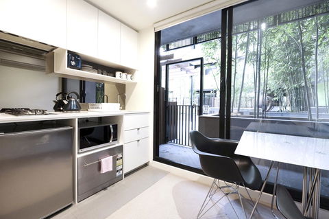 Mono Apartments On Franklin Street - Palm Beach Accommodation 26