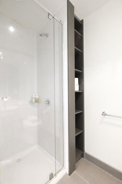 Mono Apartments On Franklin Street - Palm Beach Accommodation 10