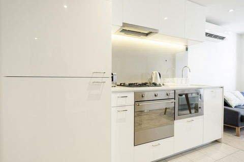 Mono Apartments On Franklin Street - Palm Beach Accommodation 13