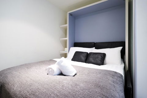 Mono Apartments On Franklin Street - Palm Beach Accommodation 24
