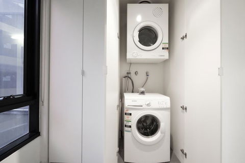 Mono Apartments On Franklin Street - Palm Beach Accommodation 9