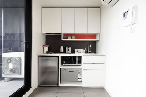 Mono Apartments On Franklin Street - Palm Beach Accommodation 7