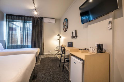 Nightcap At Keysborough Hotel - Palm Beach Accommodation 24
