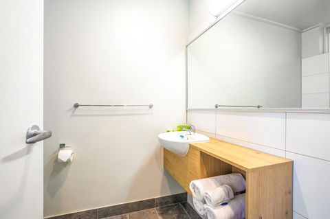 Nightcap At Keysborough Hotel - Palm Beach Accommodation 3