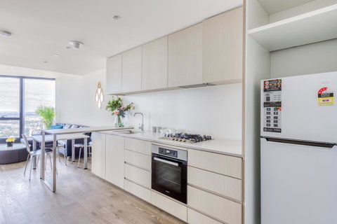 New Eureka 108 Hotel Apartments - Palm Beach Accommodation 4