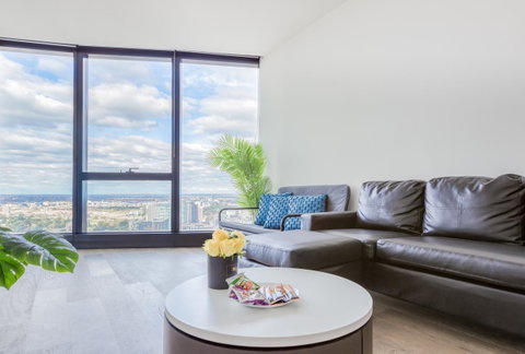 New Eureka 108 Hotel Apartments - Palm Beach Accommodation 3