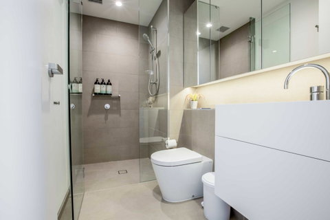 New Eureka 108 Hotel Apartments - Palm Beach Accommodation 0