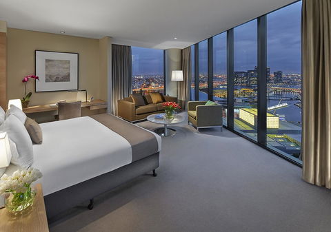 Crown Promenade Melbourne - Palm Beach Accommodation 1