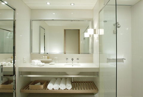 Crown Promenade Melbourne - Palm Beach Accommodation 6
