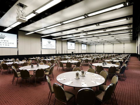 Crown Promenade Melbourne - Palm Beach Accommodation 17