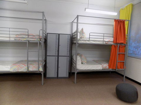 Europa Melbourne - Palm Beach Accommodation 25