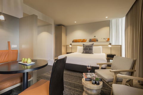 Brady Hotels Central Melbourne - Palm Beach Accommodation 1