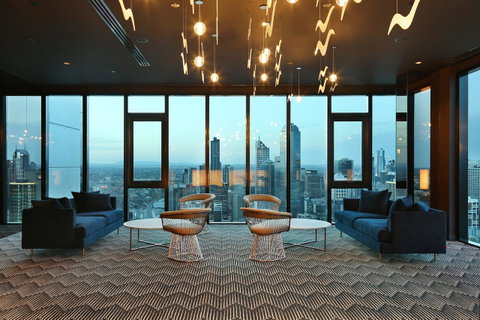 Experience Platinum Hotel Apartments - Palm Beach Accommodation 29