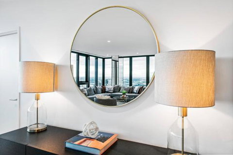 Experience Platinum Hotel Apartments - Palm Beach Accommodation 20