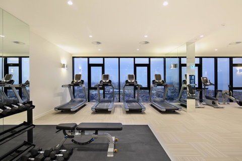 Experience Platinum Hotel Apartments - Palm Beach Accommodation 28