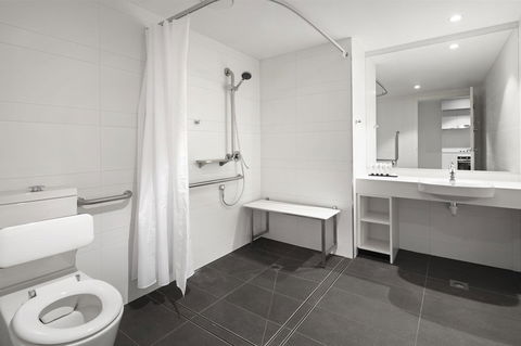 Quest St Kilda Road - Palm Beach Accommodation 2
