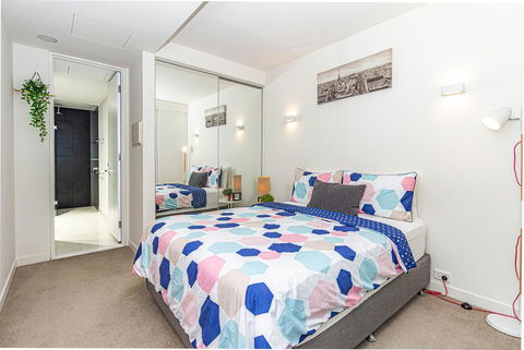 Stay Like Home - Palm Beach Accommodation 2