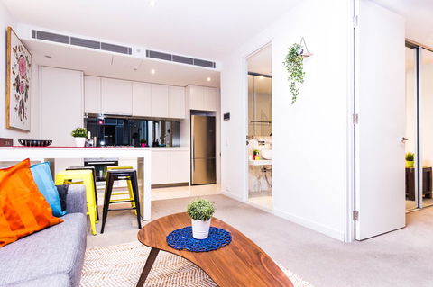 Stay Like Home - Palm Beach Accommodation 15