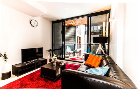 Stay Like Home - Palm Beach Accommodation 19